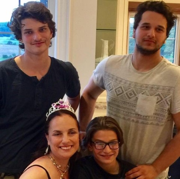 Meet your Posher, Rita - Picture 1 of 1